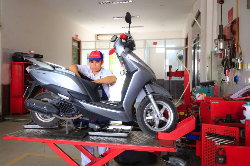 Xe ga bị ì máy, hao xăng